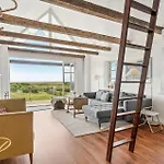 Сasa de vacaciones 2 Bedroom Awesome In Haarby Hårby