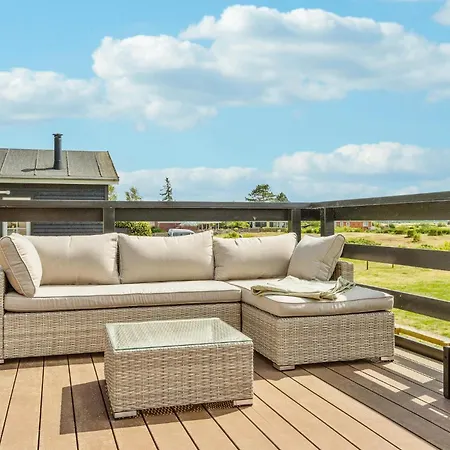 2 Bedroom Awesome In Haarby 別荘 Hårby
