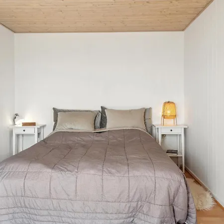 2 Bedroom Awesome In Haarby 別荘 Hårby